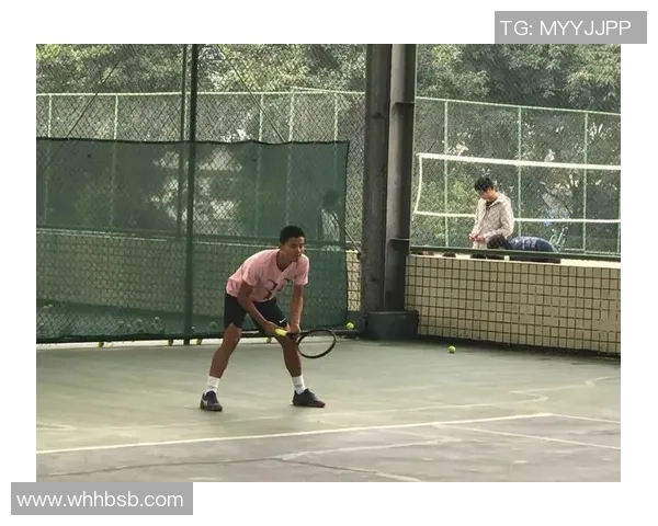 成都网球队在比赛中的盯防策略分析与成效评估 成都网球队在比赛中的盯防策略分析与成效评估